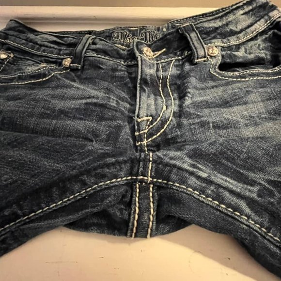 Miss Me Low Rise Embellished Embroidered Boot Jeans - Picture 6 of 14